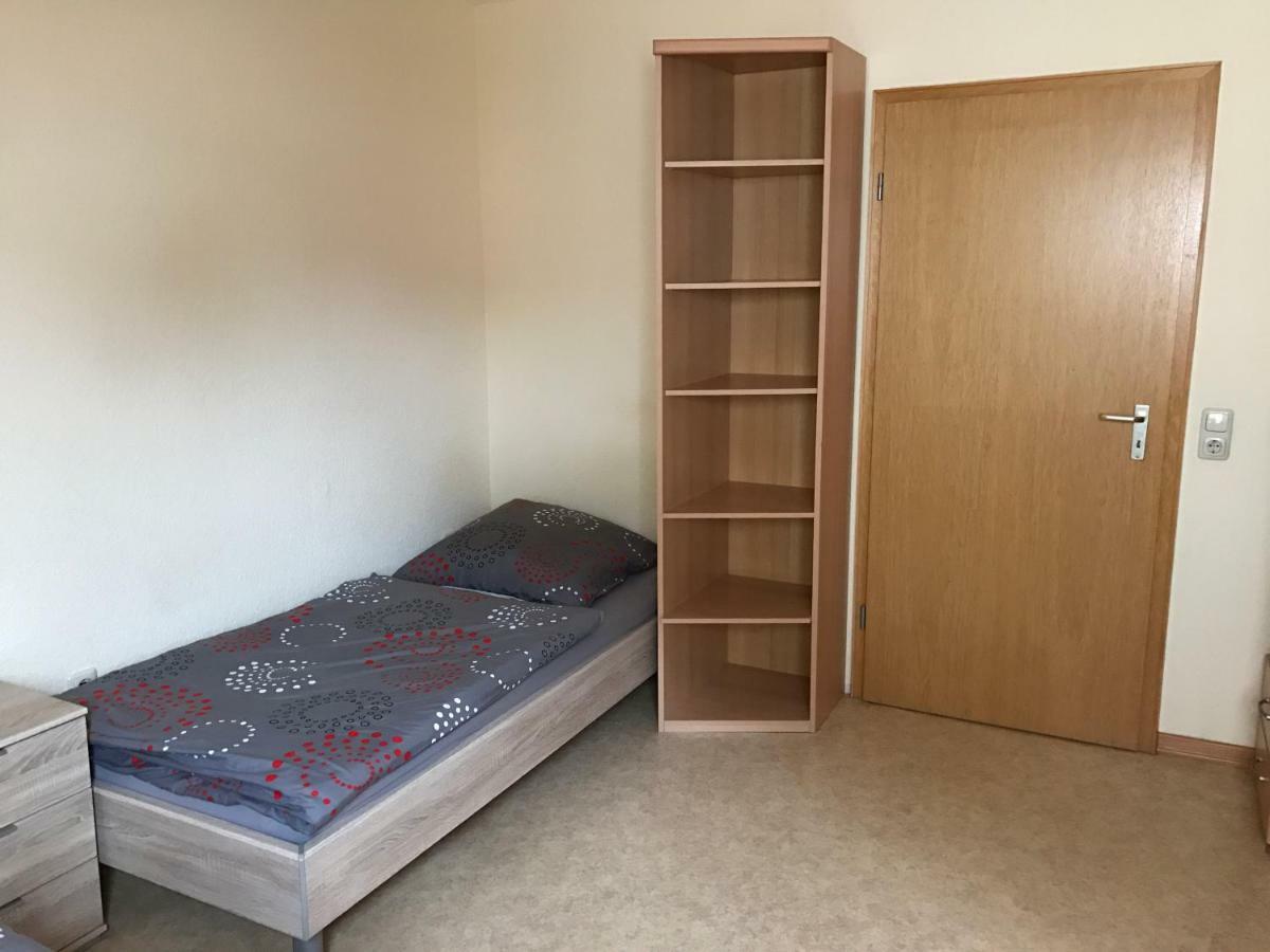 Messe Cgn/Dus Grossraeumige Wohnung In Guter Verkehrslage 레버쿠젠 외부 사진